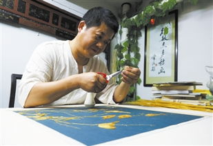 指尖上的藝術(shù) 變廢為寶的麥秸畫